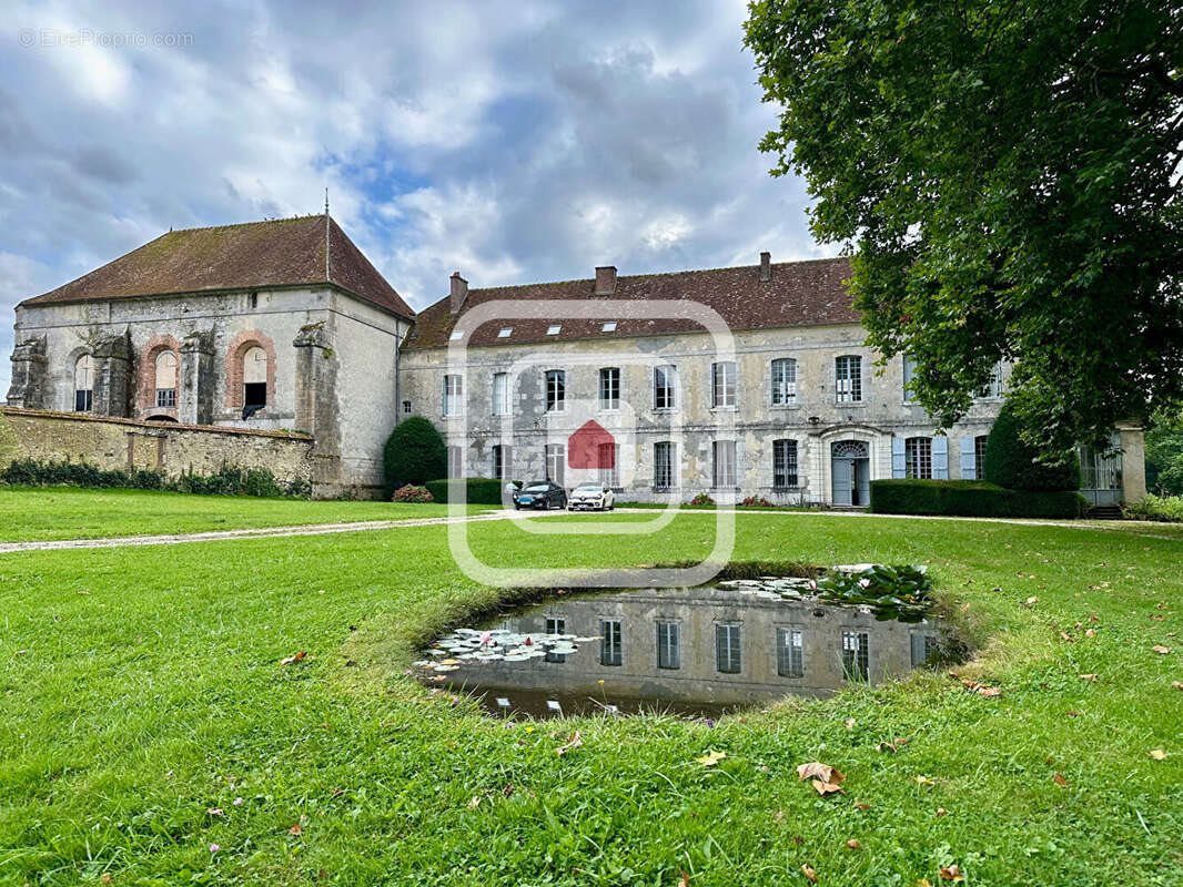 Maison à vendre, 3000m², Reims