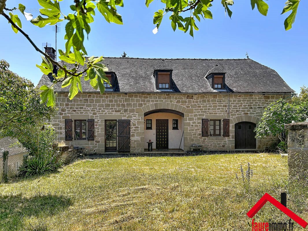 Maison à vendre, 230m², Lissac-sur-Couze