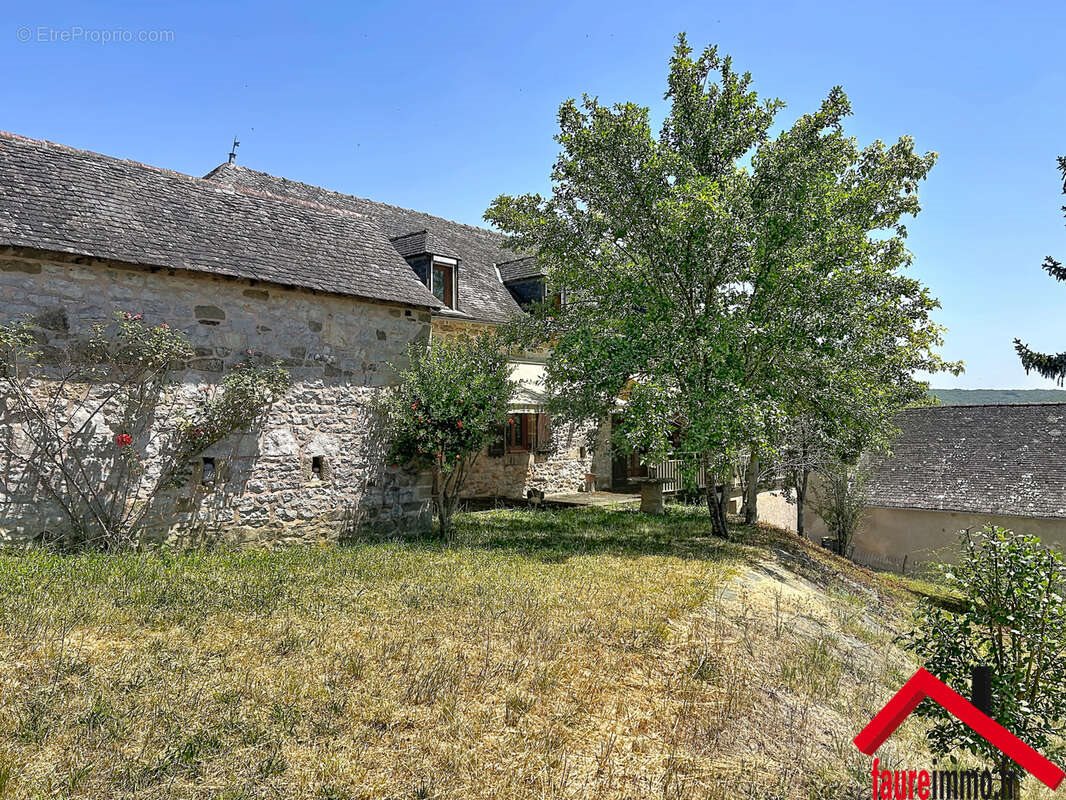 Maison à vendre, 230m², Lissac-sur-Couze