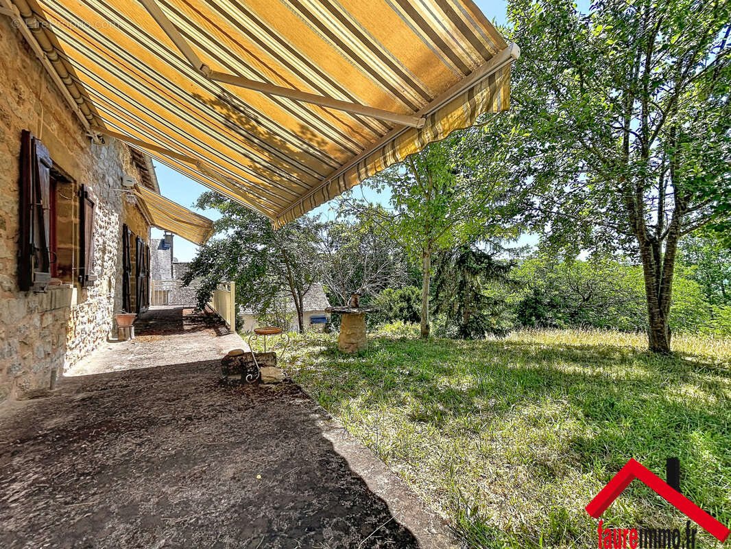 Maison à vendre, 230m², Lissac-sur-Couze