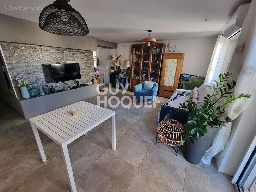Appartement à vendre, 66m², Saint-Pierre