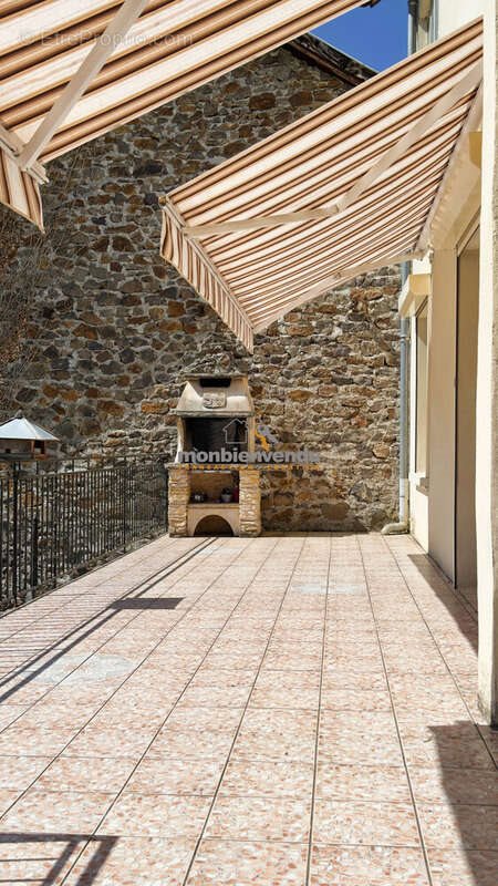 Maison à vendre, 132m², Vic-sur-Cère