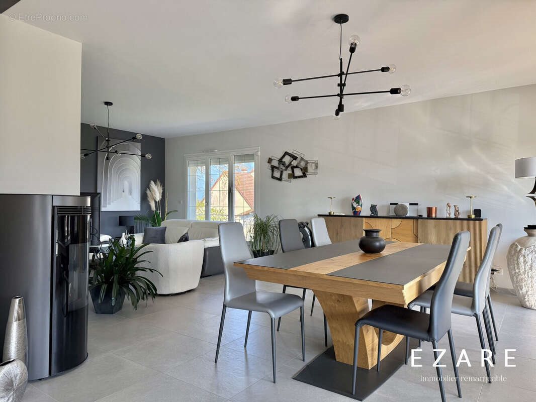 Maison à vendre, 290m², Mercurey