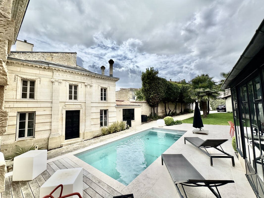 Maison à vendre, 290m², Niort