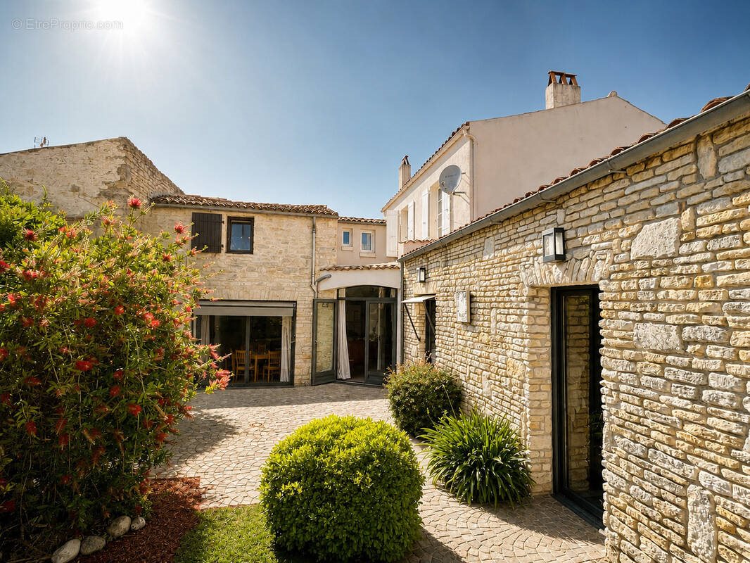 Maison à vendre, 240m², Le Château-d'Oléron