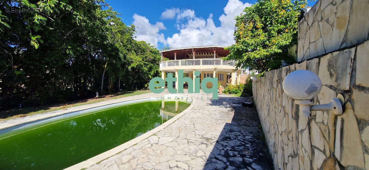 Maison à vendre, 185m², Sainte-Anne