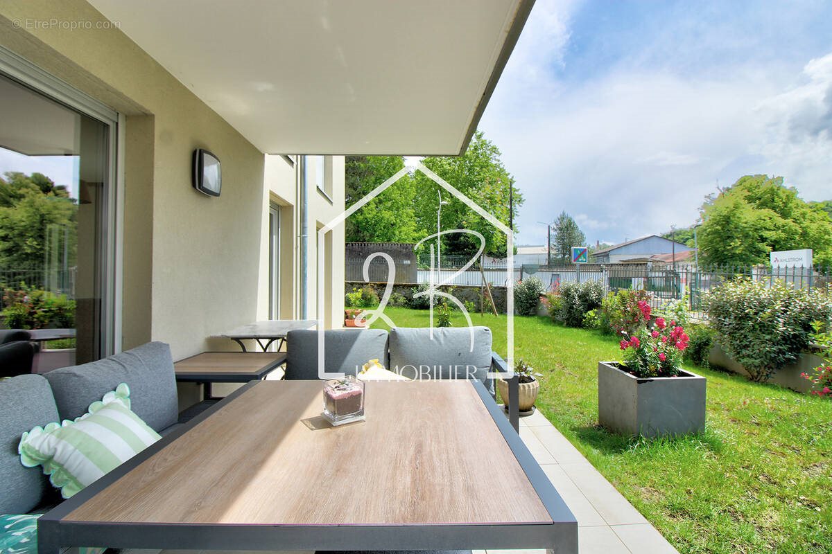 Appartement à vendre, 60m², Pont-Evêque