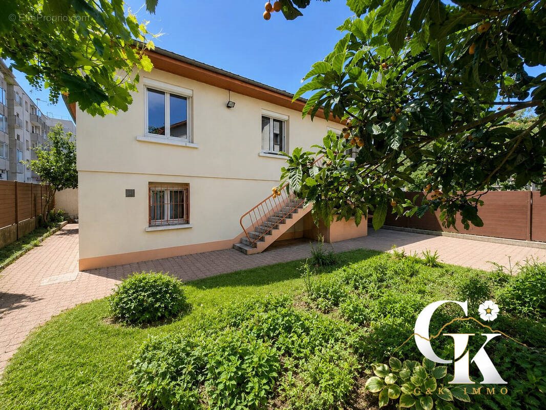 Maison à vendre, 107m², Fontaine