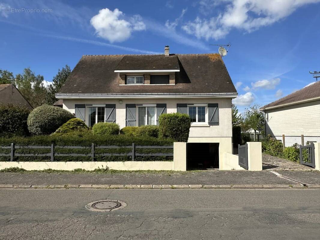 Maison à vendre, 142m², Lucé