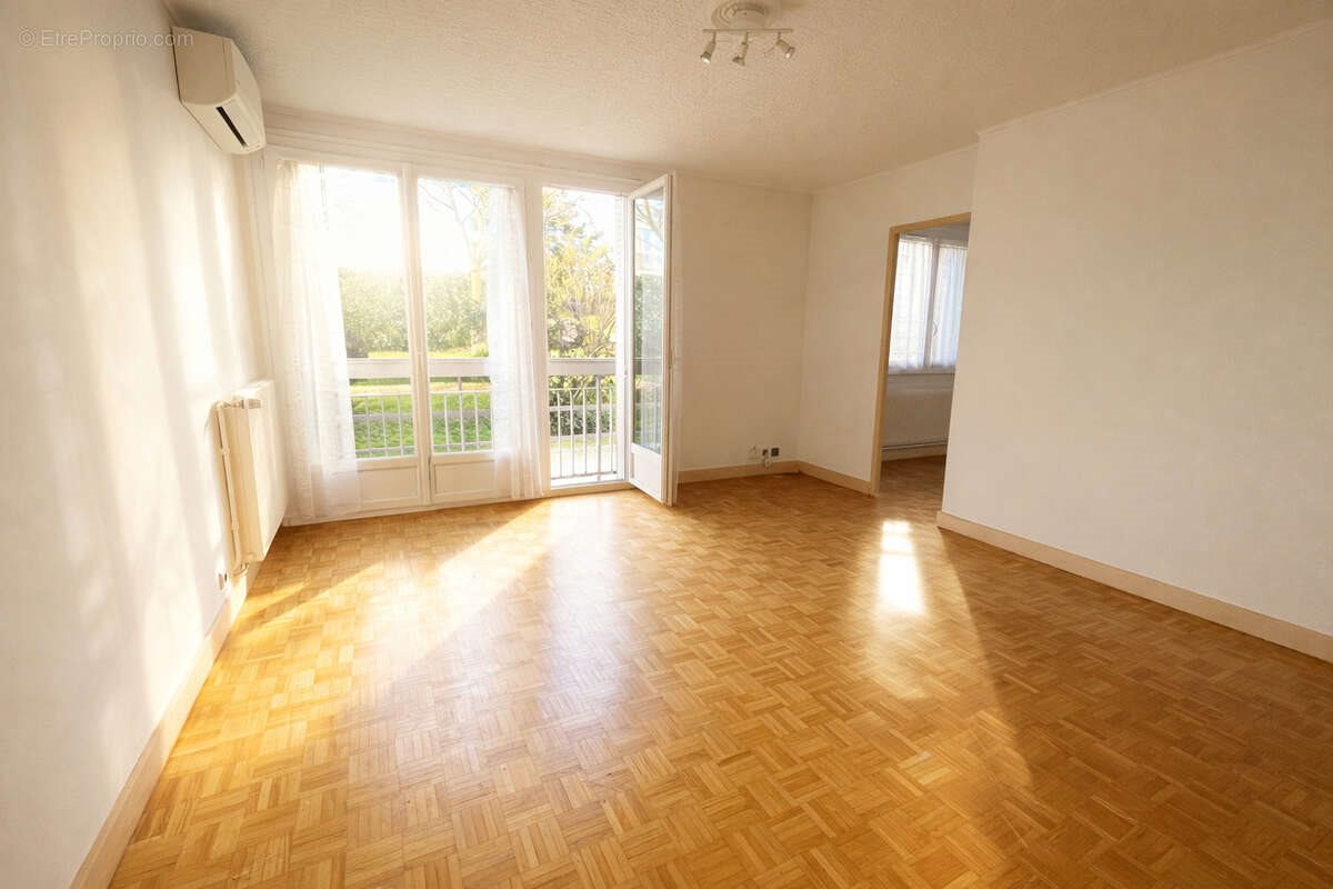 Appartement à vendre, 57m², Bron