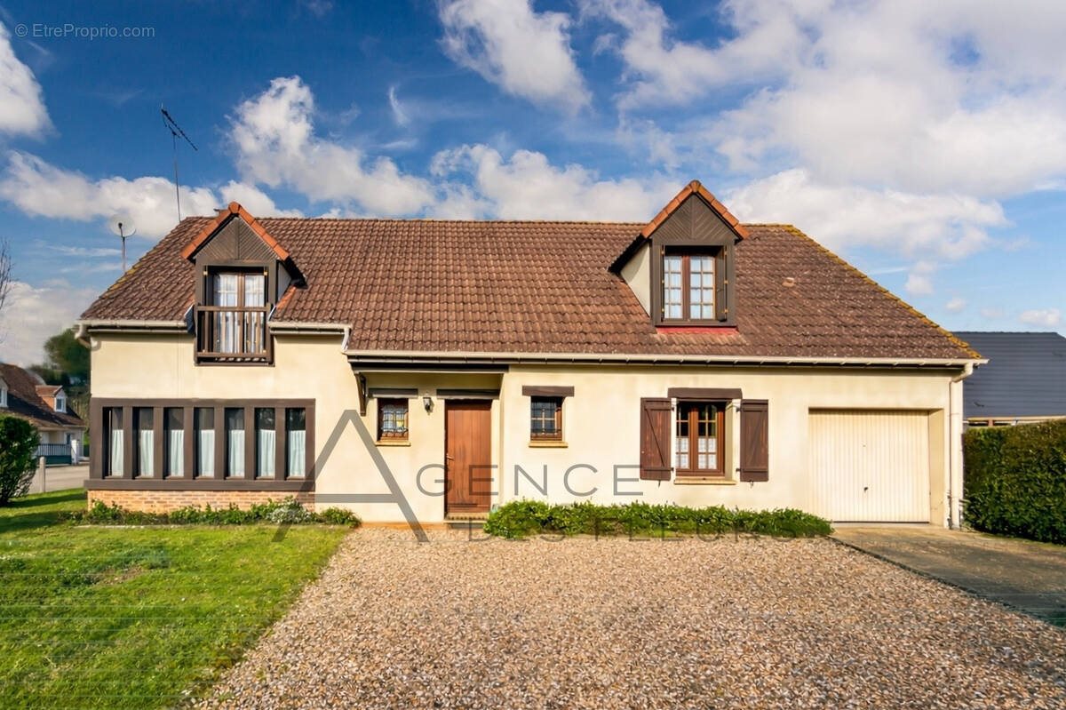 Maison à vendre, 141m², Saint-Aubin-lès-Elbeuf