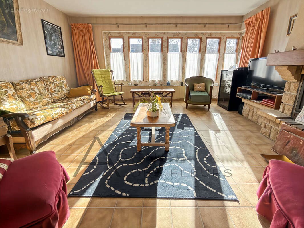 Maison à vendre, 141m², Saint-Aubin-lès-Elbeuf