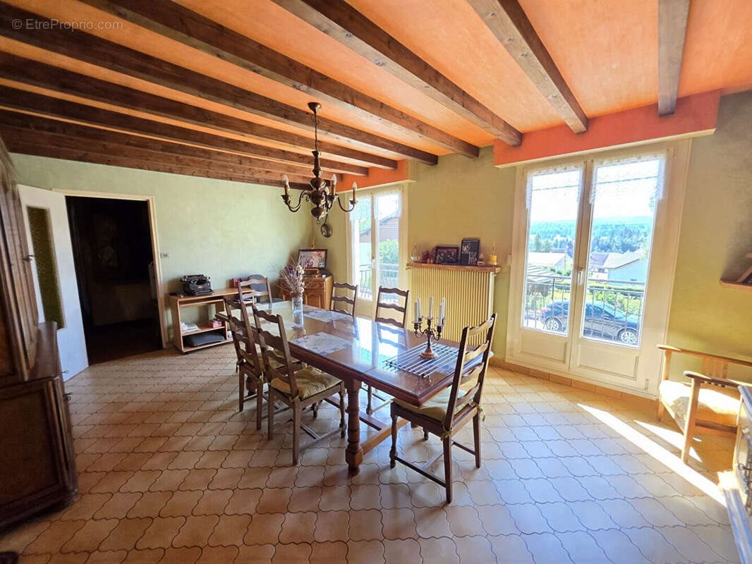 Maison à vendre, 95m², Oye-et-Pallet