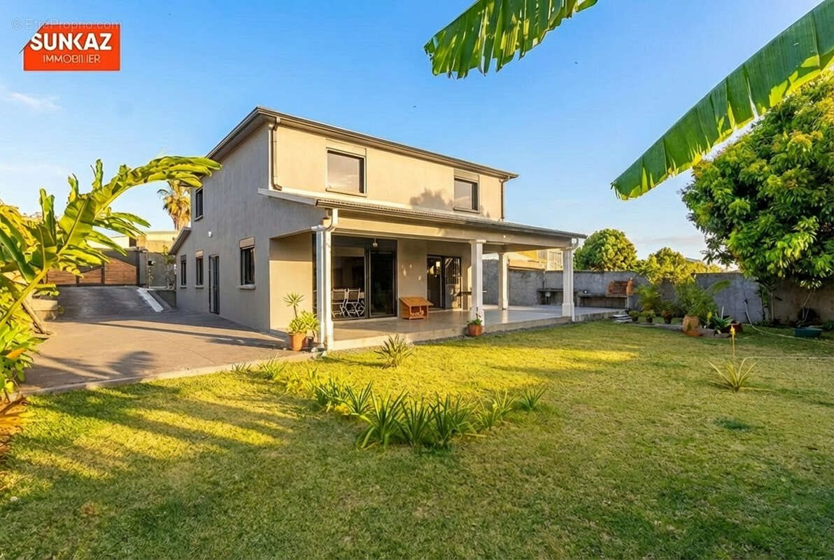 Maison à vendre, 170m², Le Tampon