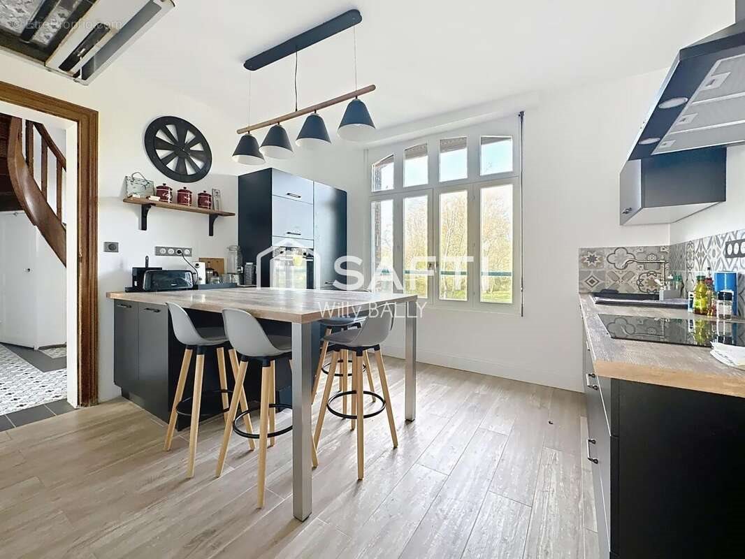 Maison à vendre, 120m², Montreuil-sur-Mer