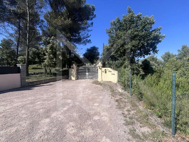 Maison à vendre, 151m², Peyrolles-en-Provence