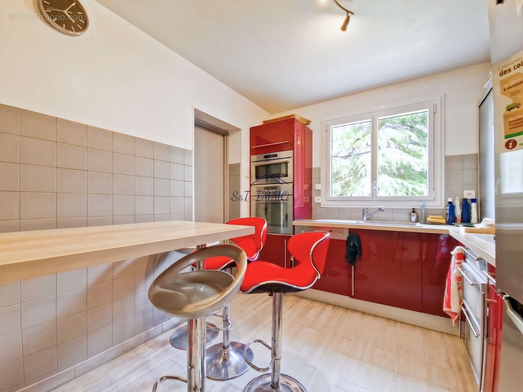 Maison à vendre, 92m², Lardy