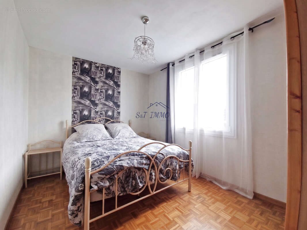 Maison à vendre, 92m², Lardy