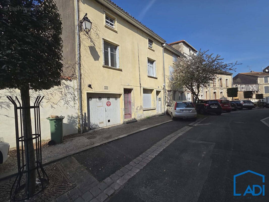 Appartement à vendre, 116m², Saint-Maixent-l'Ecole