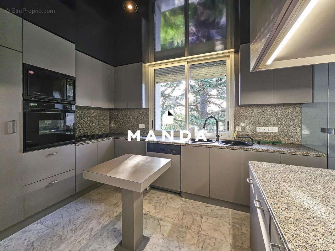 Maison à vendre, 237m², L'Haÿ-les-Roses