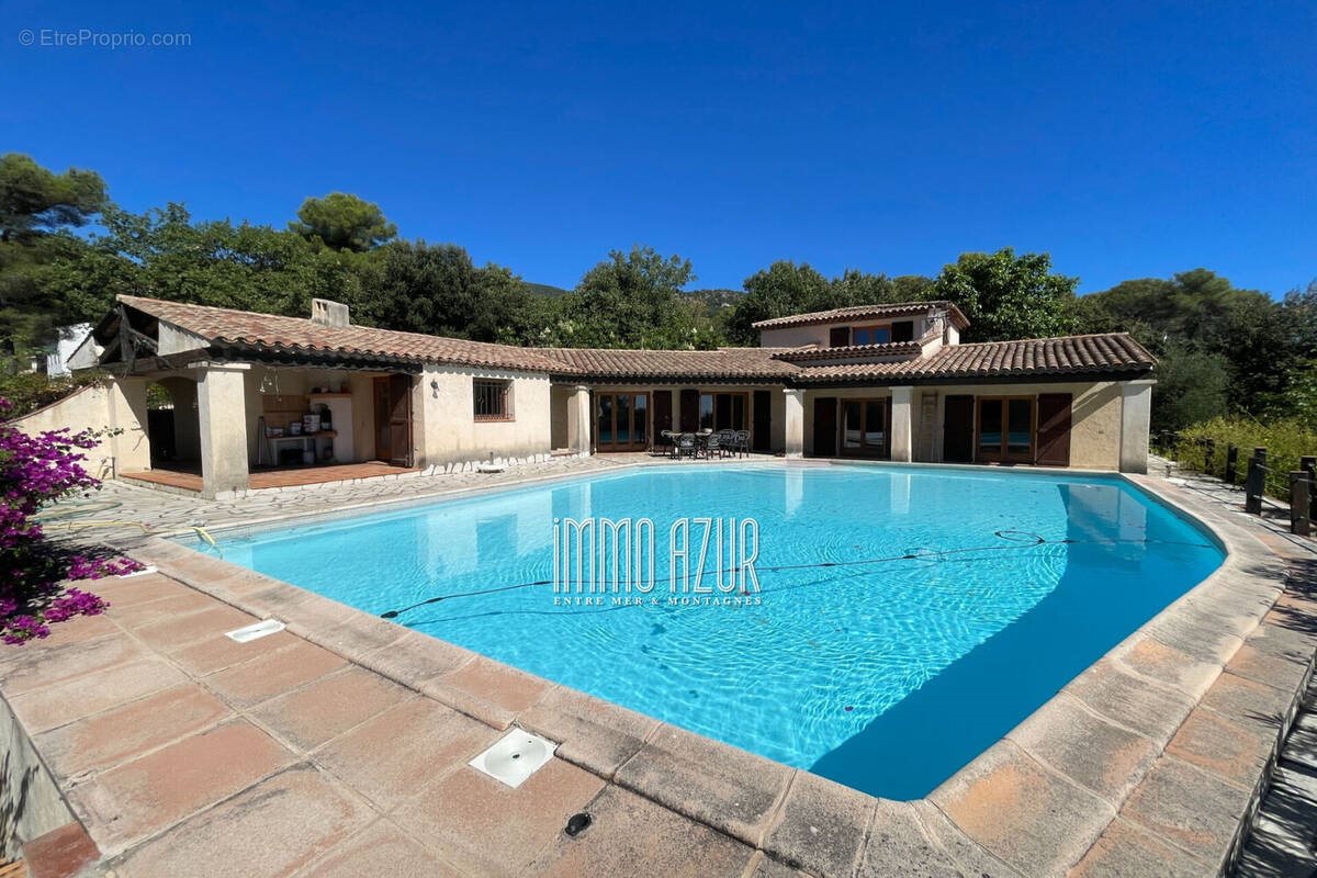 Maison à vendre, 170m², Tourrettes-sur-Loup
