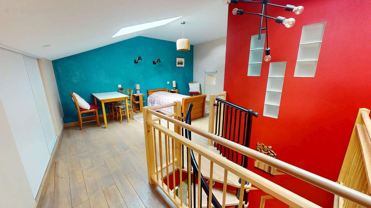 Maison à vendre, 105m², Vals-près-le-Puy