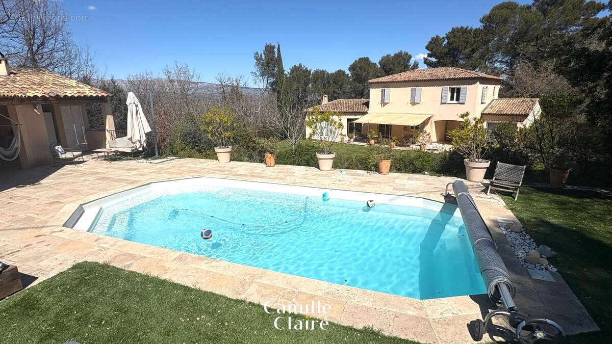 Maison à vendre, 180m², Trets