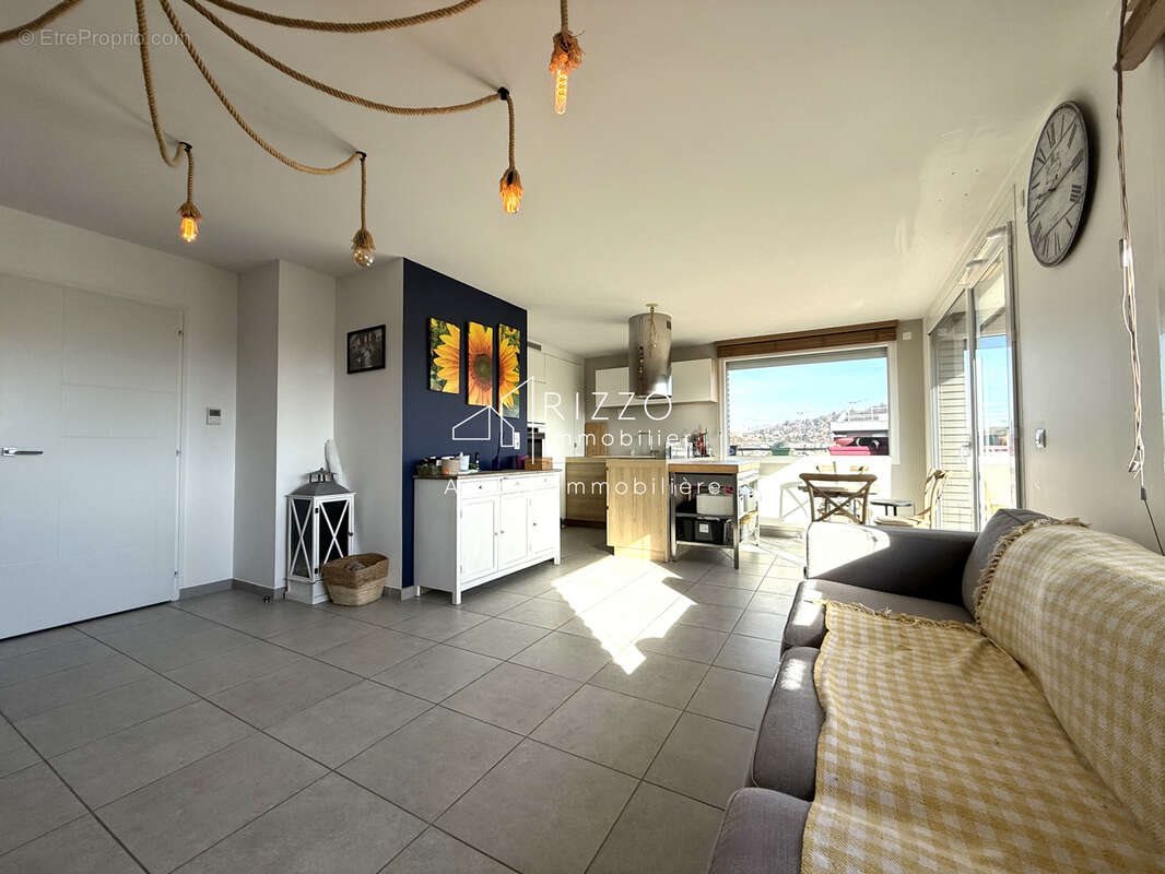 Appartement à vendre, 70m², Vétraz-Monthoux