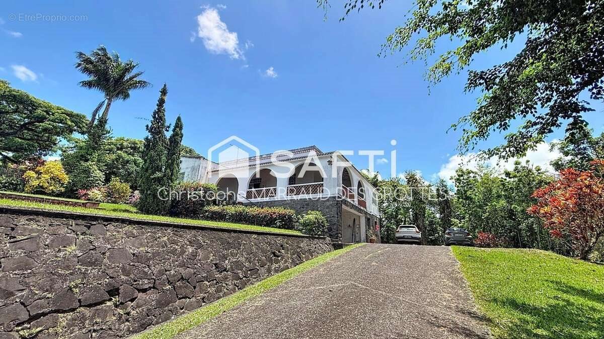 Maison à vendre, 253m², Fort-de-France