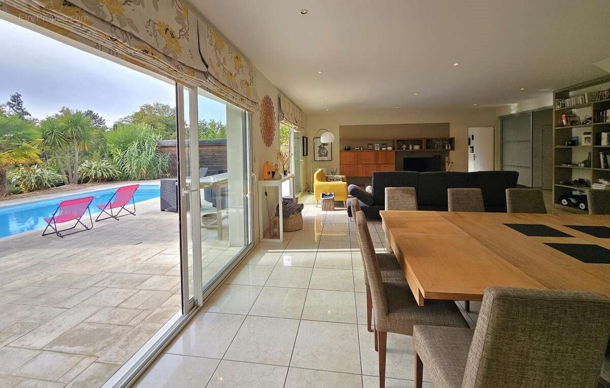 Maison à vendre, 245m², Cholet