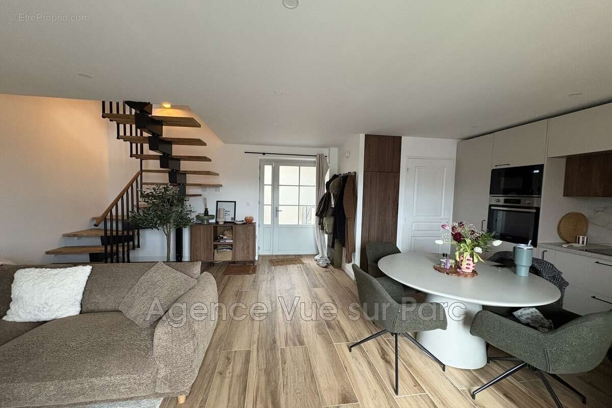 Appartement à vendre, 85m², Chaponost