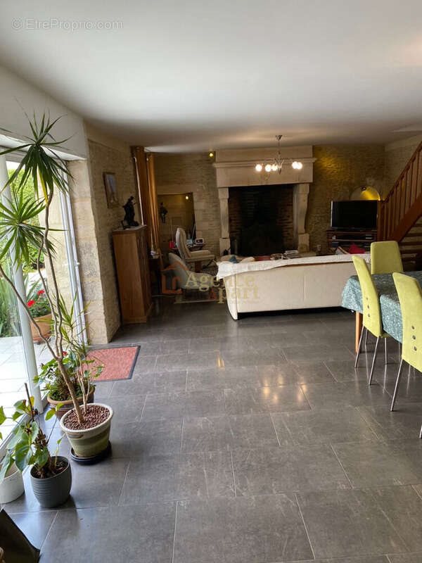 Maison à vendre, 211m², Argences