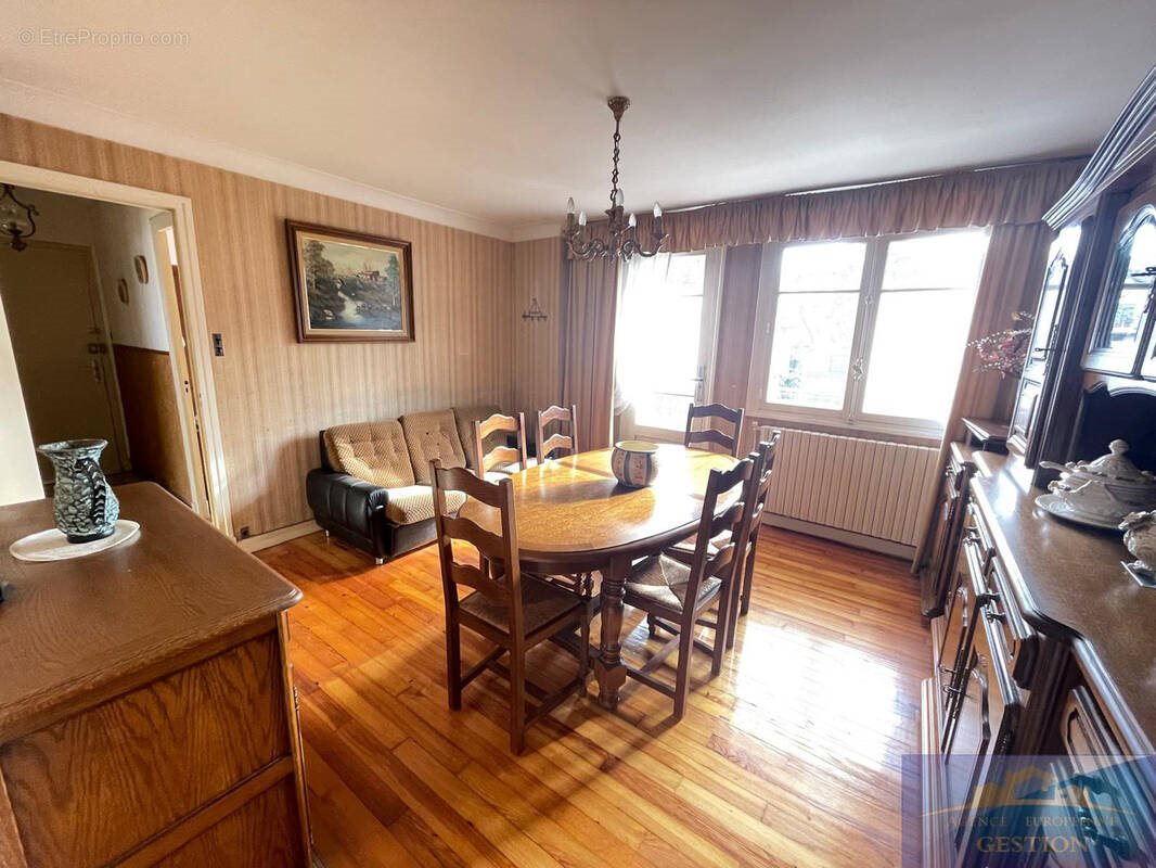 Appartement à vendre, 63m², Lourdes