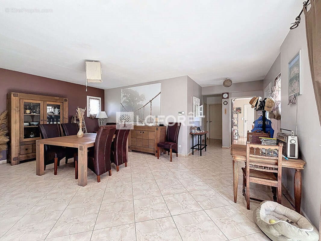 Maison à vendre, 171m², Laurens