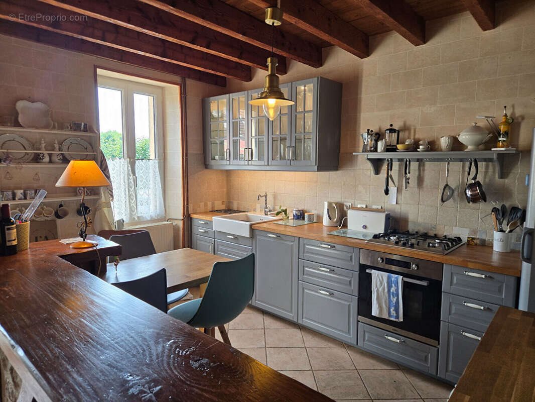 Maison à vendre, 120m², Saint-Hilaire-la-Treille