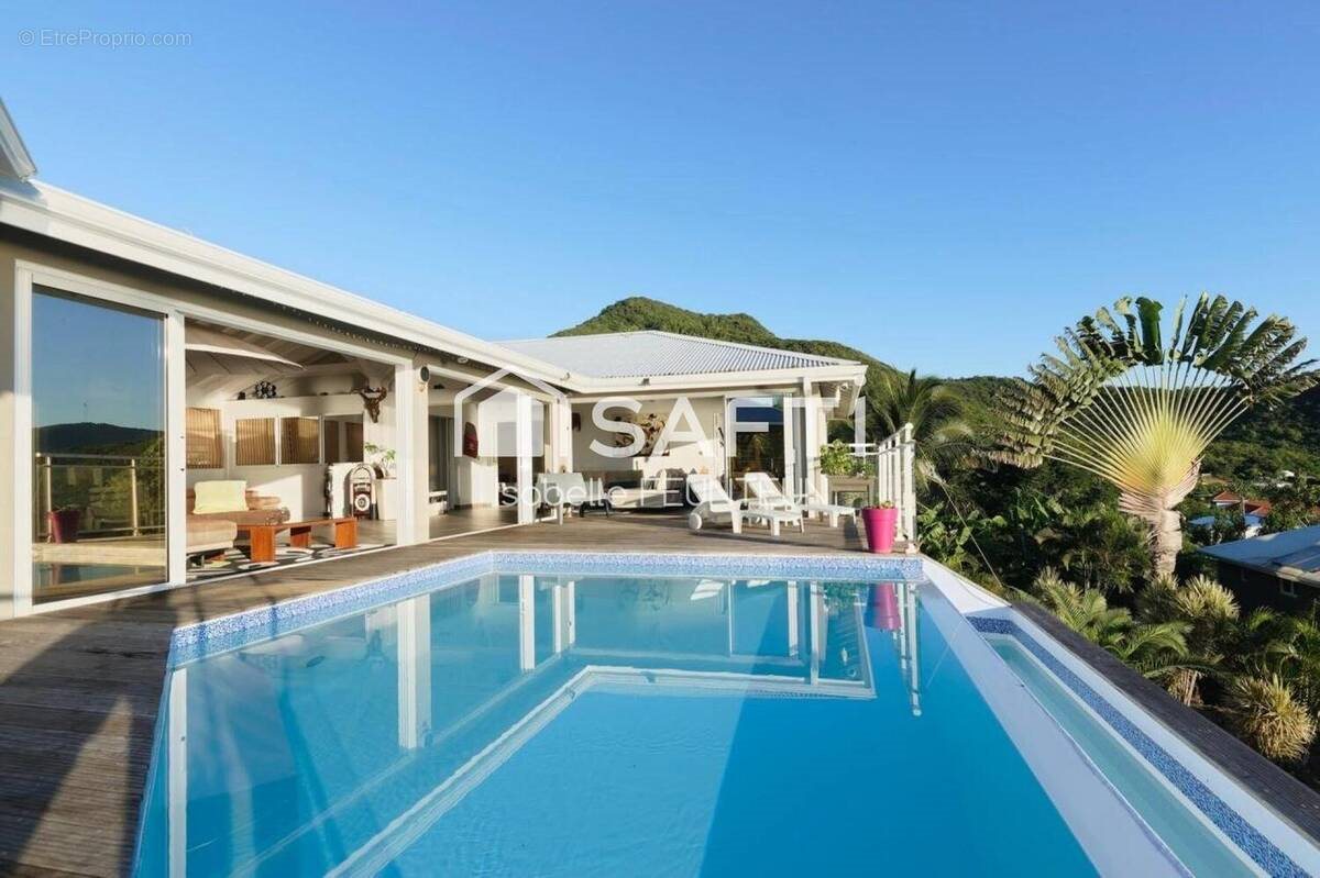 Maison à vendre, 219m², Le Diamant