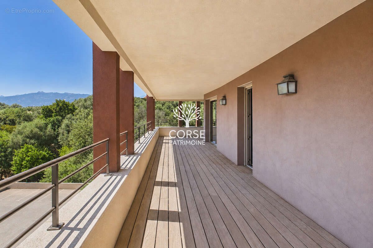 Appartement à vendre, 74m², Porto-Vecchio