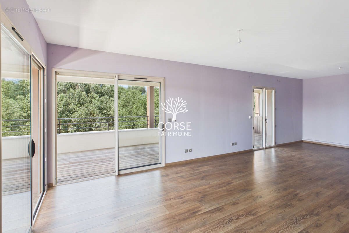 Appartement à vendre, 74m², Porto-Vecchio