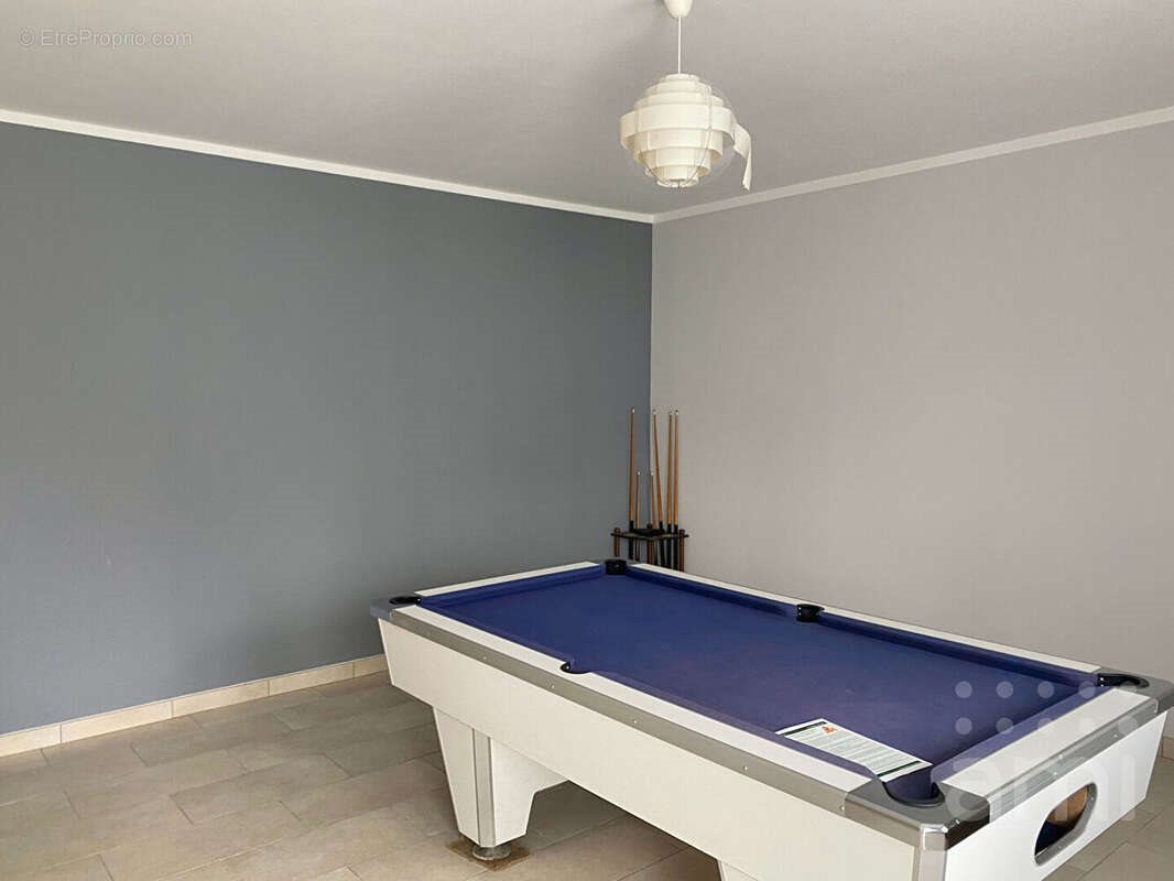Maison à vendre, 400m², Aiffres