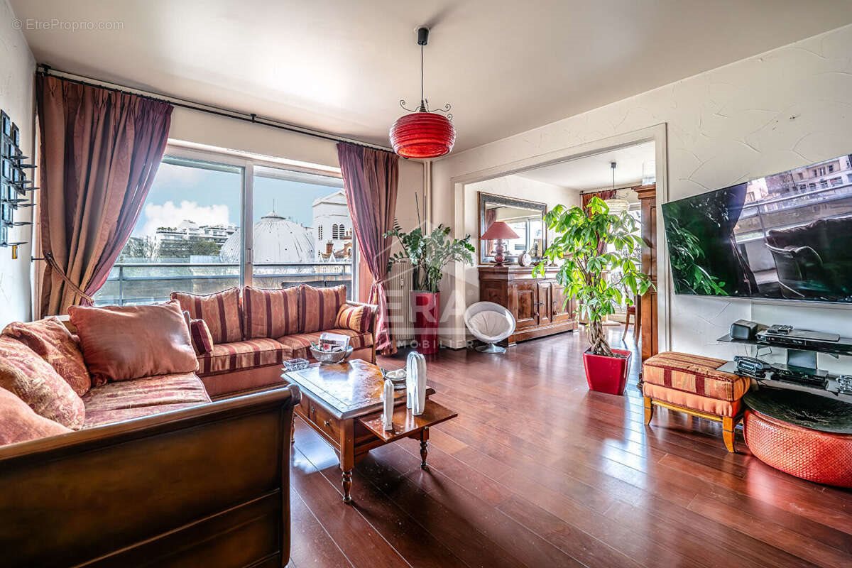 Appartement à vendre, 81m², Courbevoie