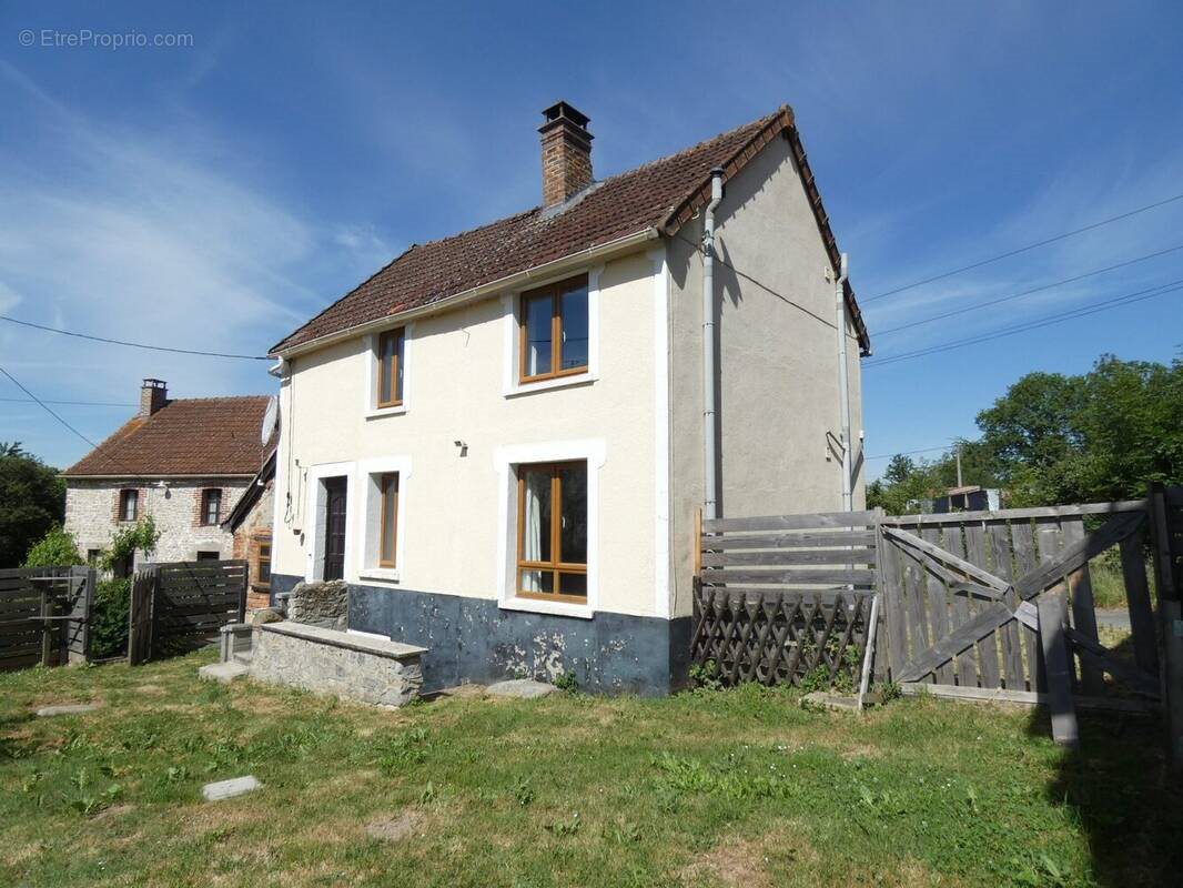 Maison à vendre, 69m², Saint-Pardoux-les-Cards