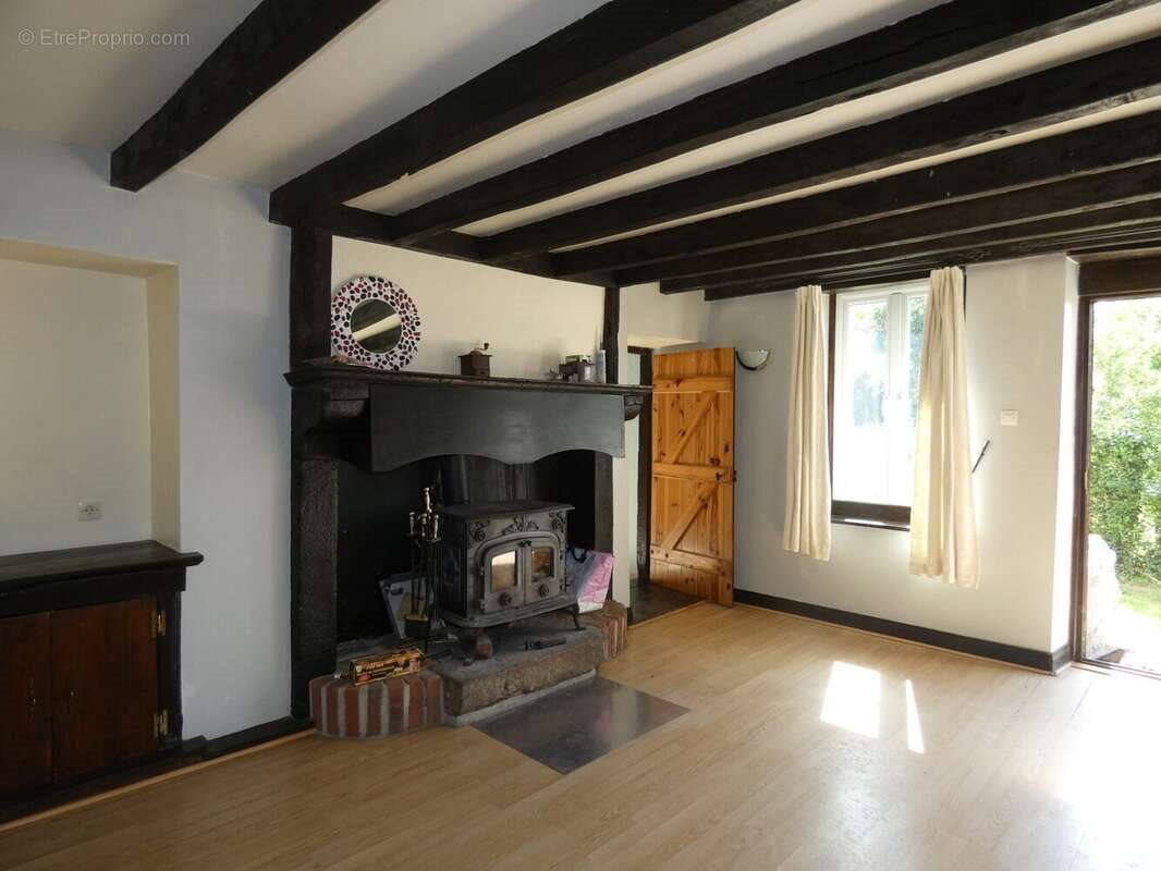 Maison à vendre, 69m², Saint-Pardoux-les-Cards