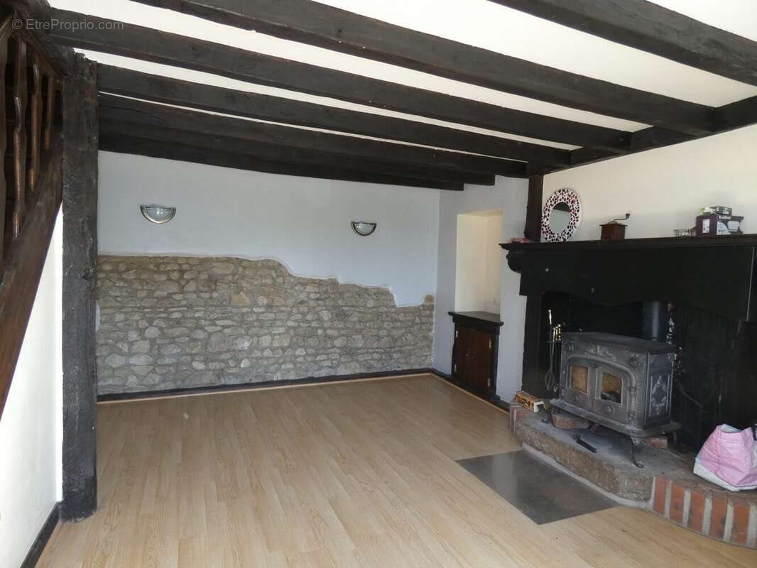 Maison à vendre, 69m², Saint-Pardoux-les-Cards
