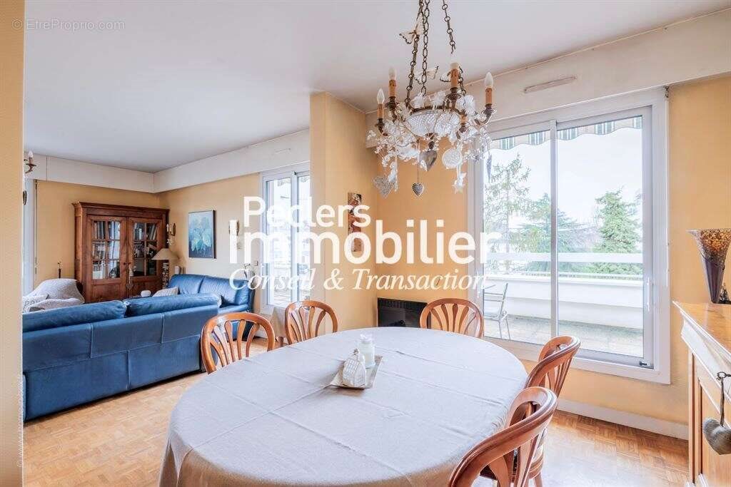 Appartement à vendre, 110m², Rueil-Malmaison