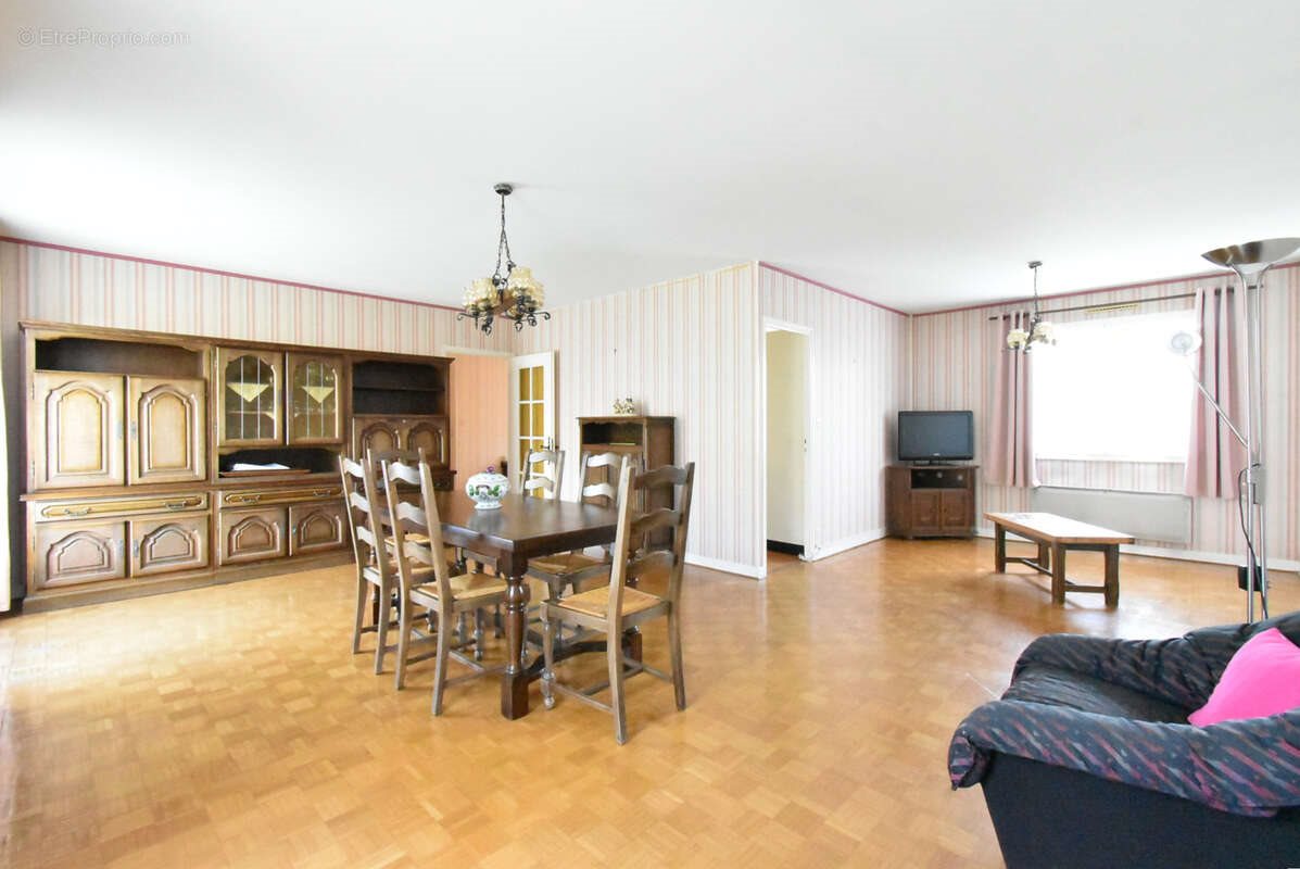 Maison à vendre, 148m², Rémilly