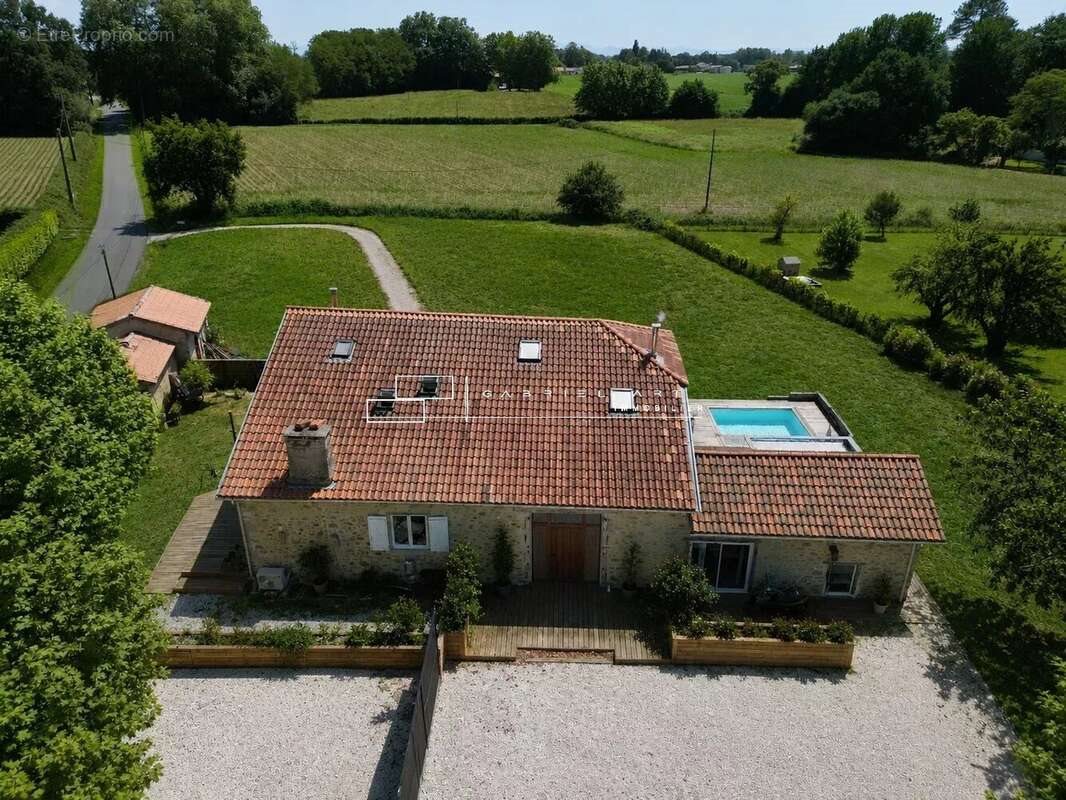 Maison à vendre, 142m², Saubrigues