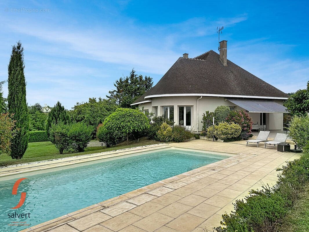 Maison à vendre, 223m², Saint-Victor