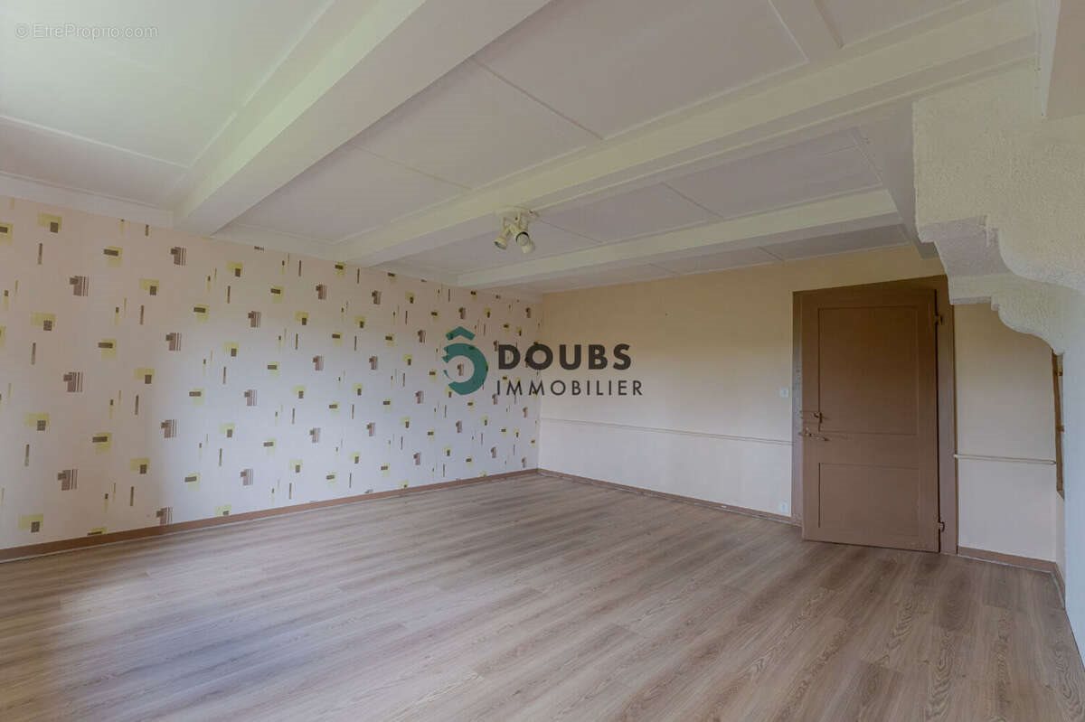 Appartement à vendre, 150m², Orchamps-Vennes