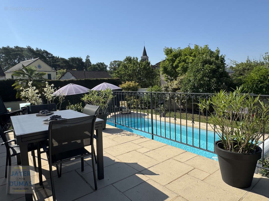 Maison à vendre, 167m², Châtenoy-le-Royal