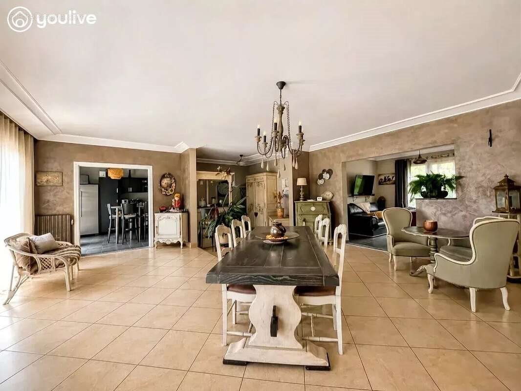 Maison à vendre, 212m², La Roche-sur-Yon